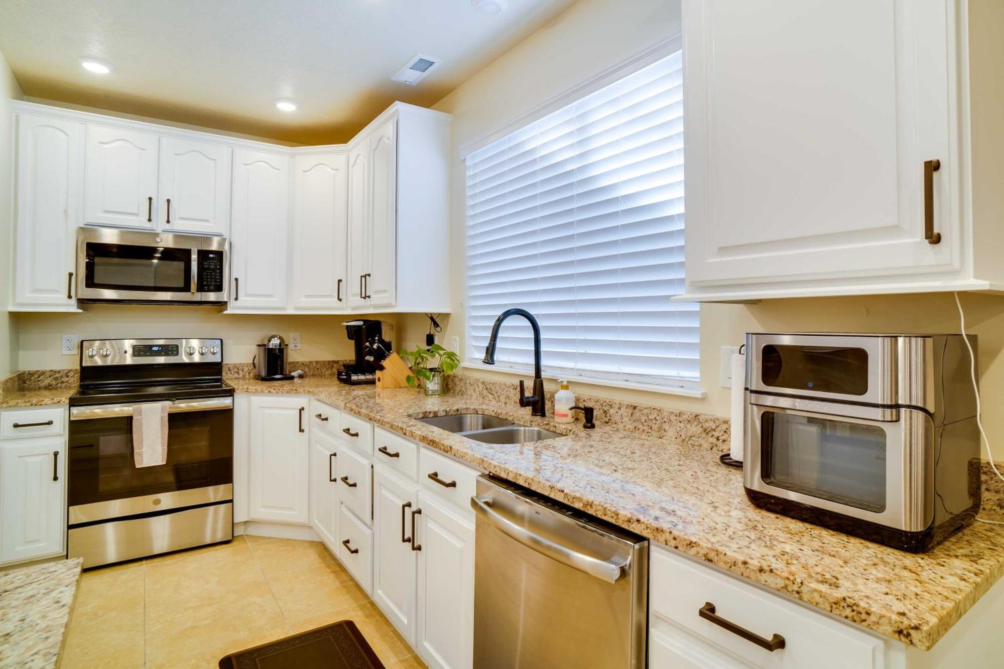 Contemporary Home With Grill Near Utah Lake! Saratoga Springs المظهر الخارجي الصورة